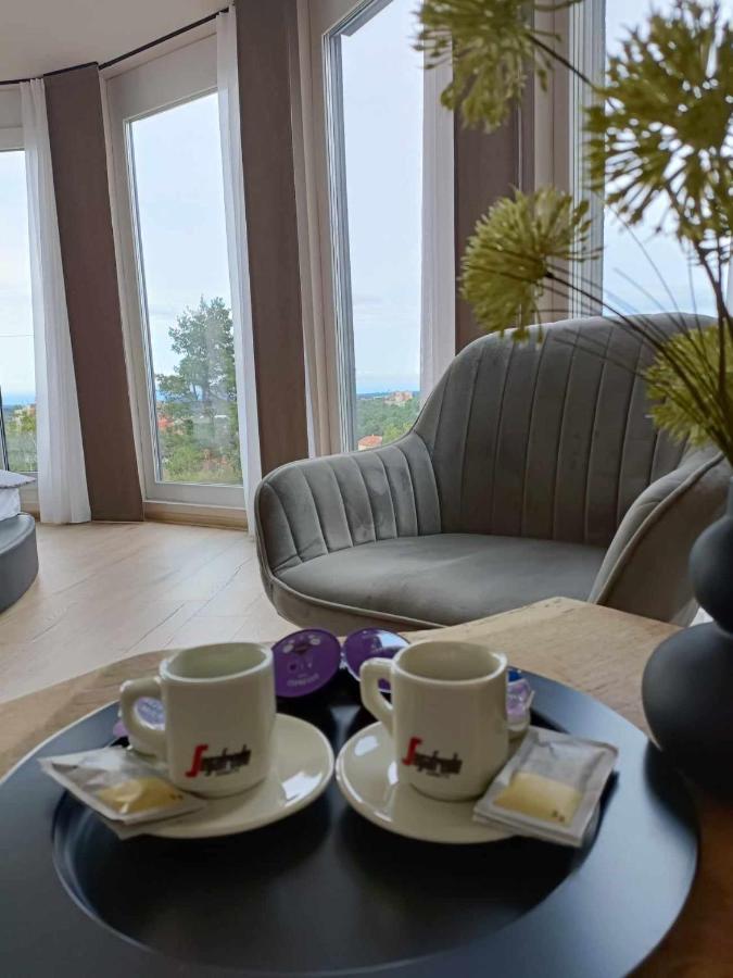 West Panorama Penthouse - Apartment With A Fantastic View Of The City Szombathely Exterior photo
