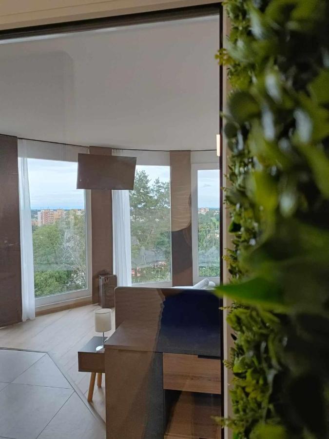 West Panorama Penthouse - Apartment With A Fantastic View Of The City Szombathely Exterior photo